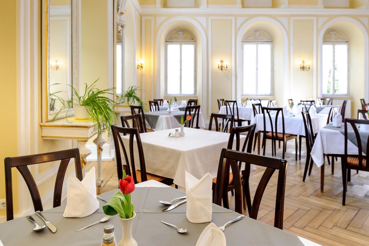 Hotel Kurhaus Bad Bocklet Kültér fotó